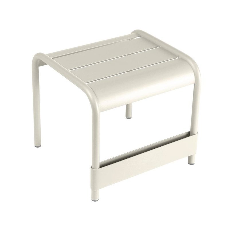 Fermob LUXEMBOURG_PETITE_TABLE_BASSE_GRIS_ARGILE.jpg